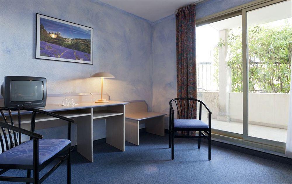 Adonis 3* Cannes