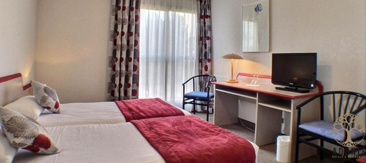 Hotel Adonis