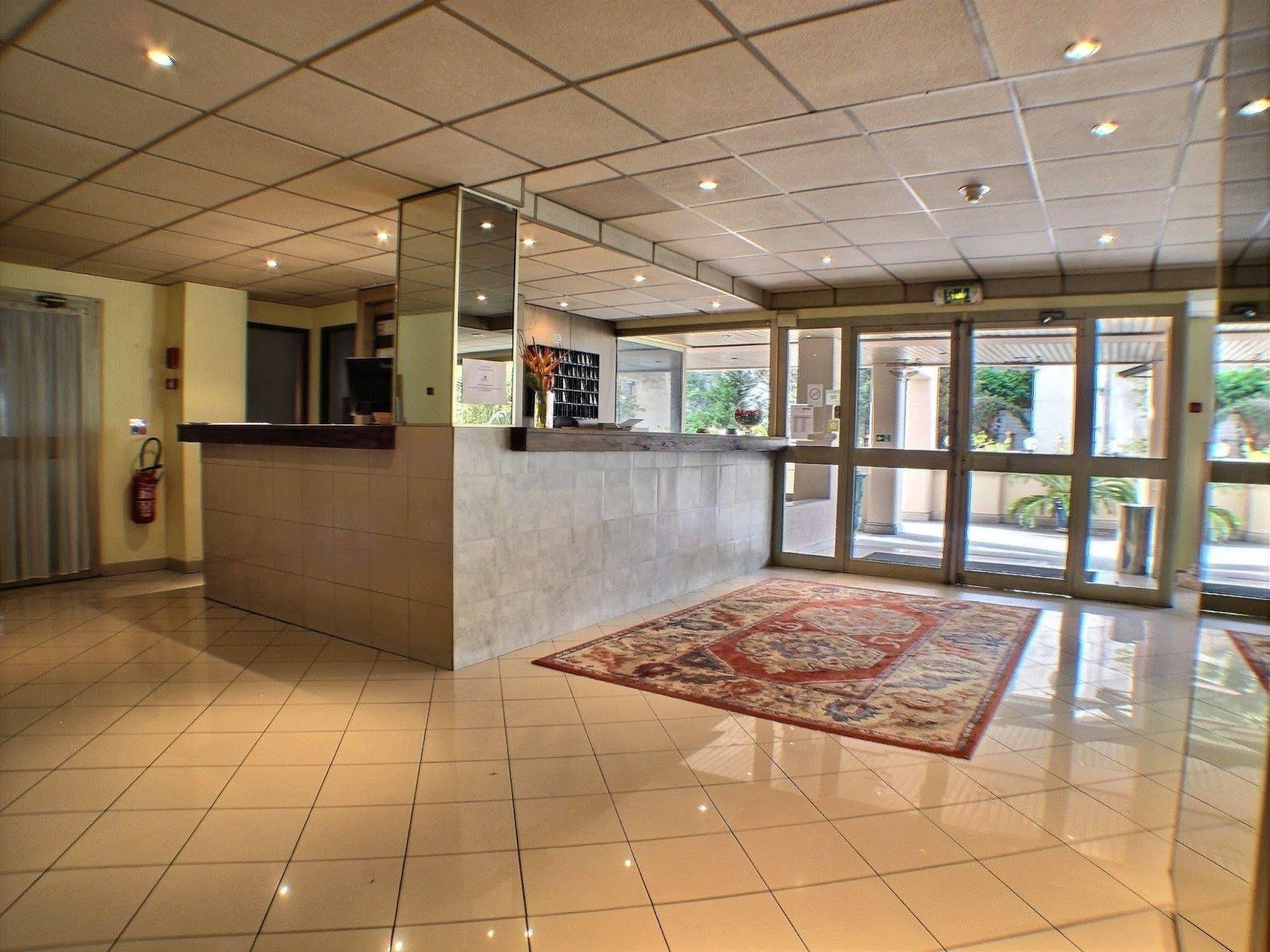 Adonis Hotel Cannes